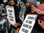 Muslime beleidigen Jesus